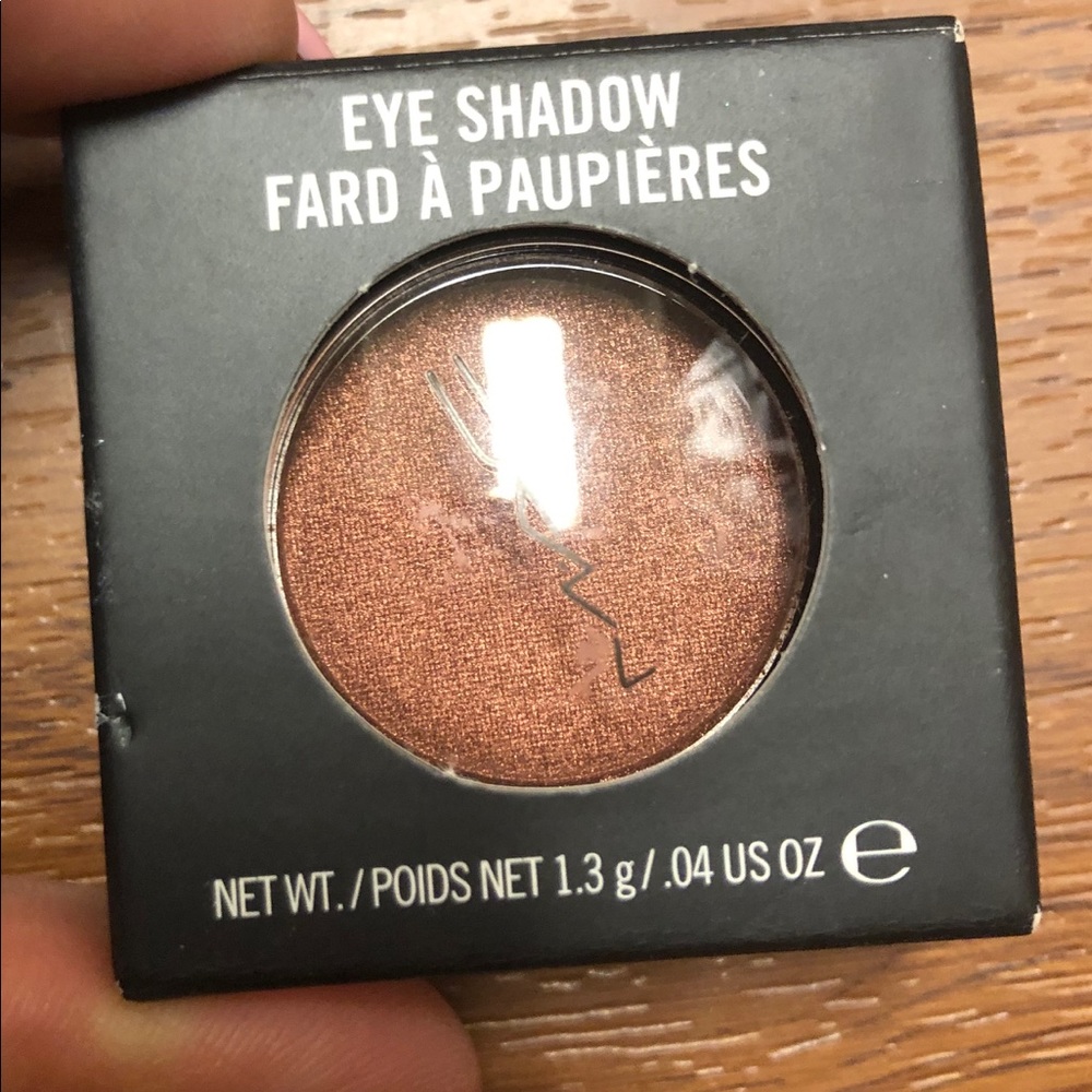 MAC eyeshadow